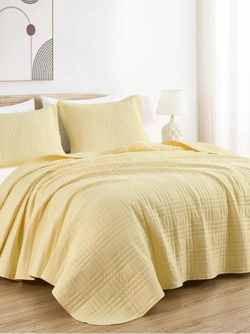 3 piece queen Quilt Set in Pale Yellow